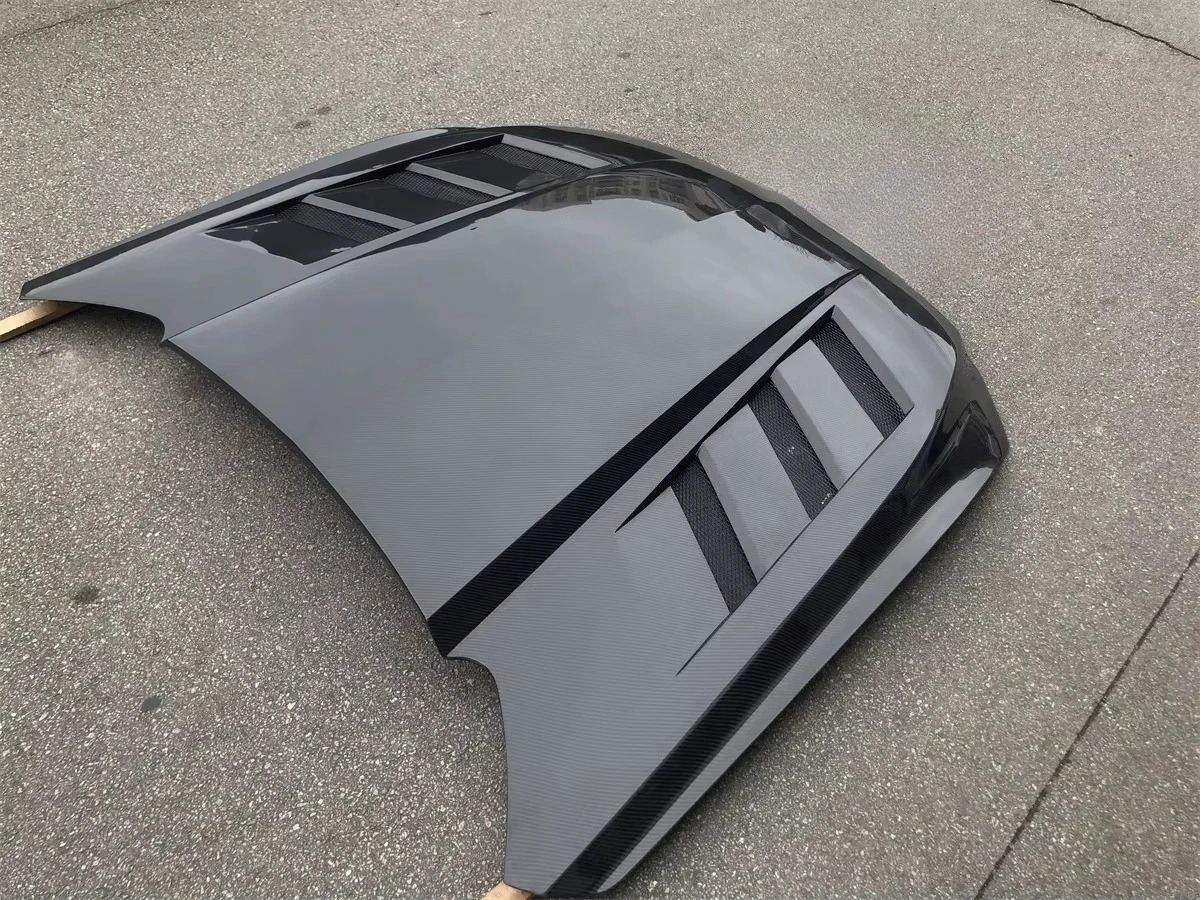 New Carbon Fiber Front Bonnet Engine Hood for 2018-2025 for  Mustang GT EcoBoost  Car Cover with Bolts Included